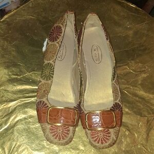 Talbots Multicolor Floral Flats with Buckle